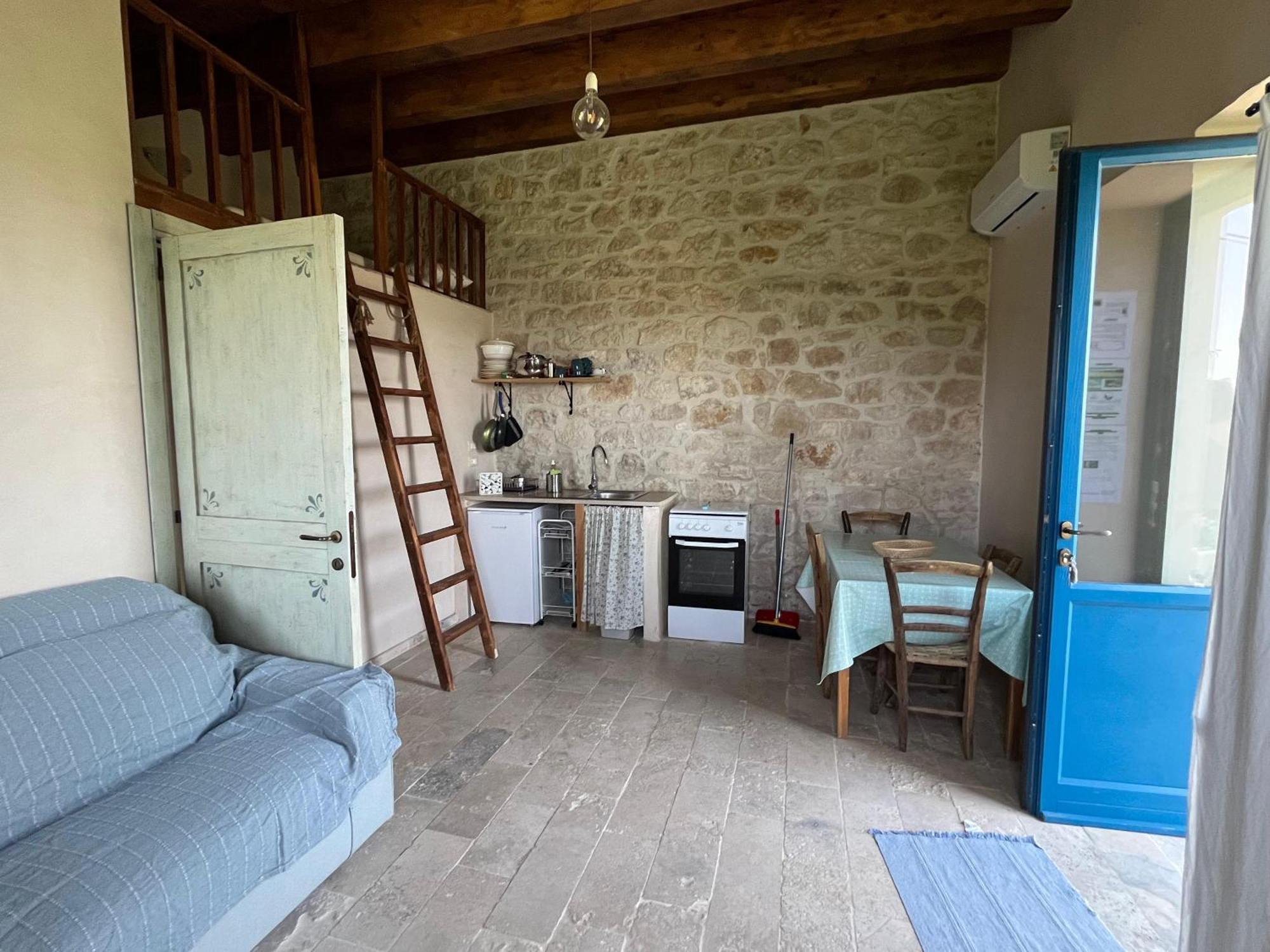 La Casa Dalle Finestre Blu Abbateggio Exterior photo